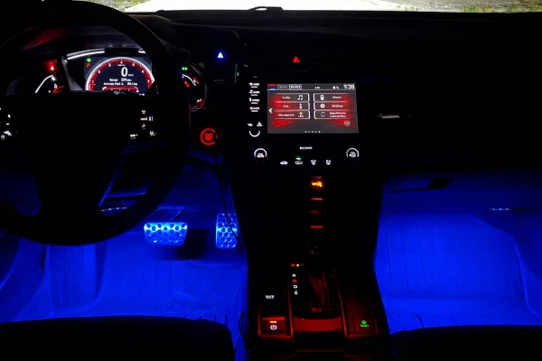 RGB polik yoritgichi